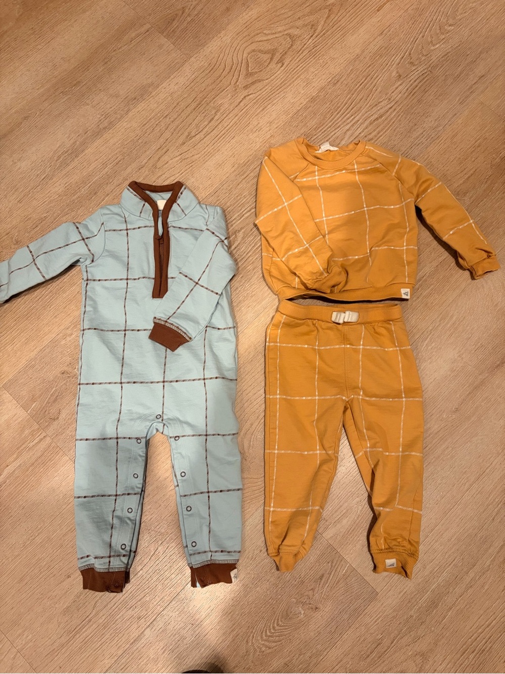 Burt's Bees Baby 18month outfits -set of 2